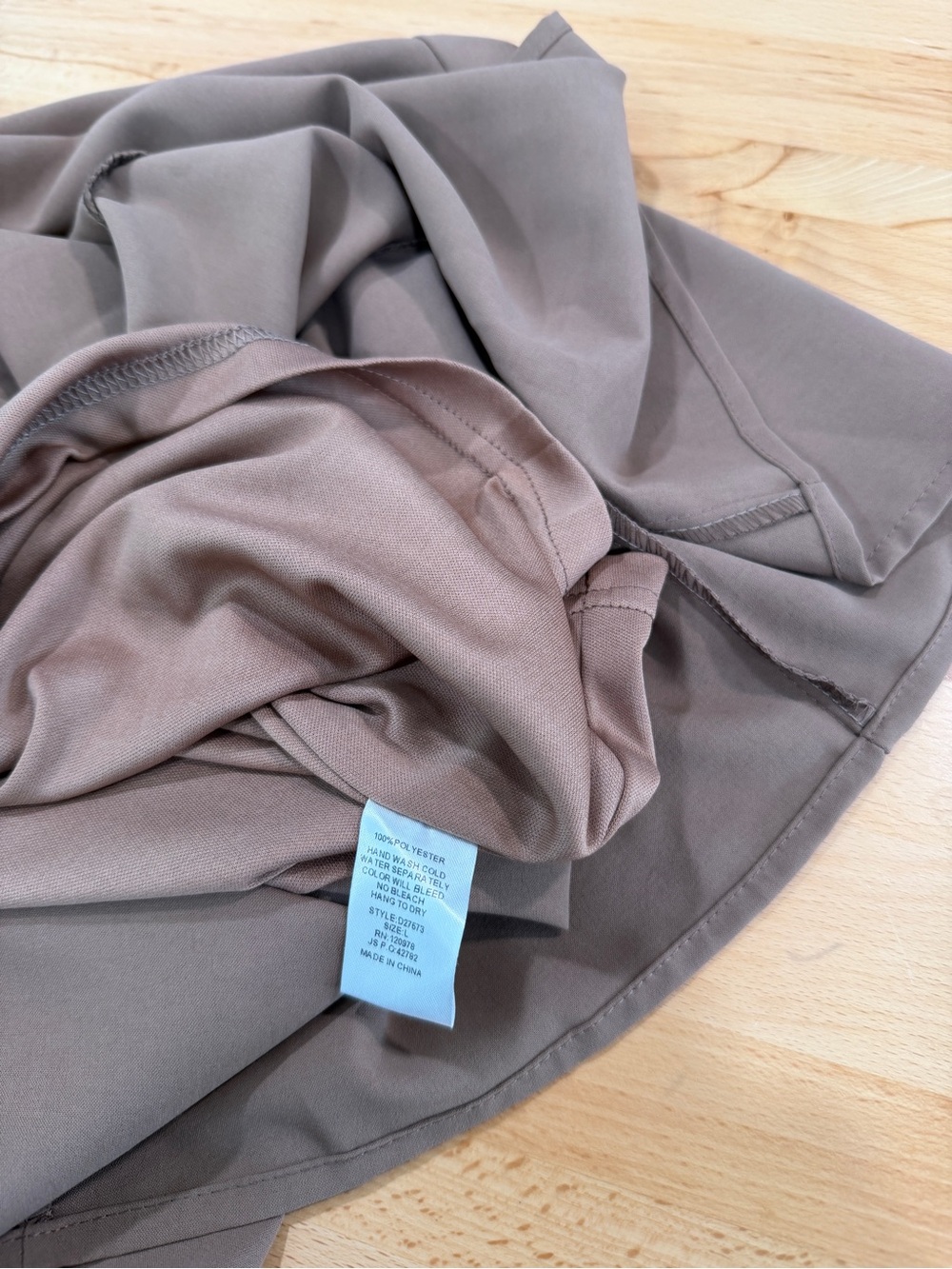 Entro Octavia Gold Buckle Midi Dress Mocha Mousse NWT Size Large - Picture 9 of 9
